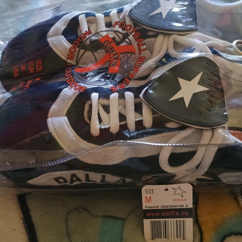 Dallas Football Slippers / Athletic Shoes with Star Design